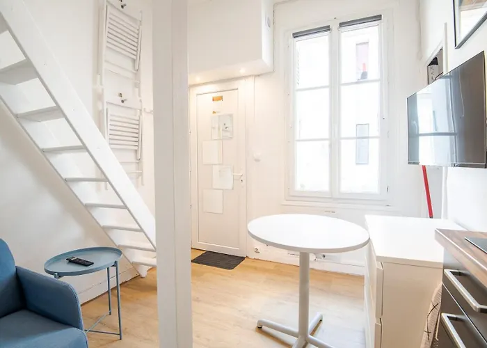 Little Victor Hugo * Tours